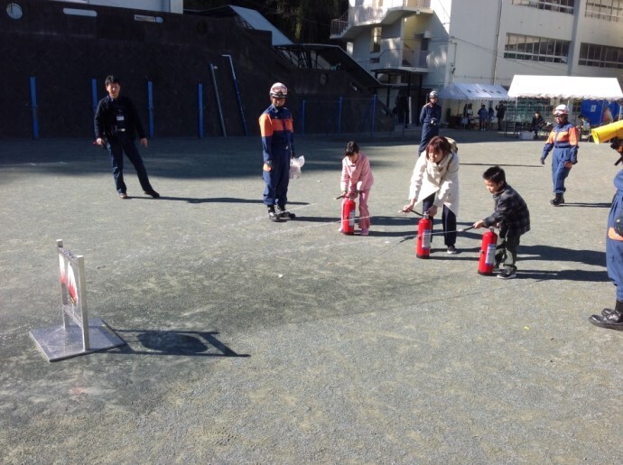 写真：訓練の様子（平成29年度 小坪小学校地区）