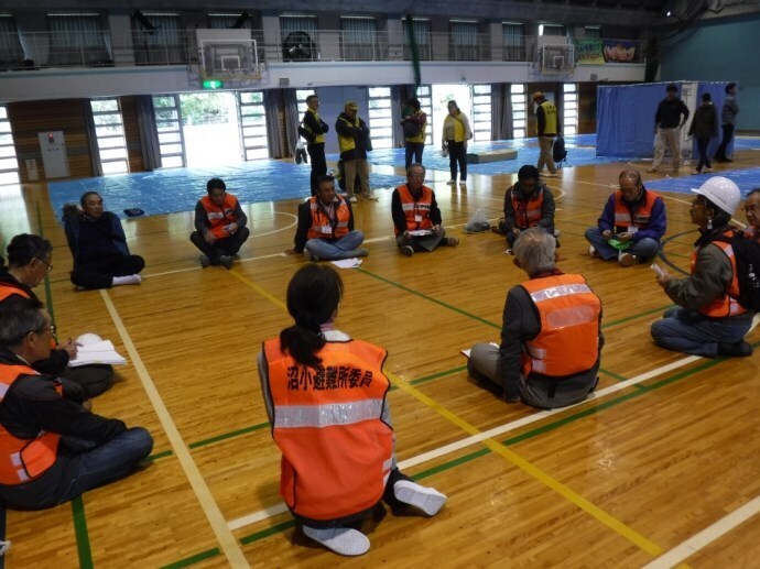 写真：避難所運営会議