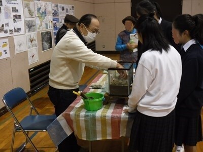 写真：断層調査会