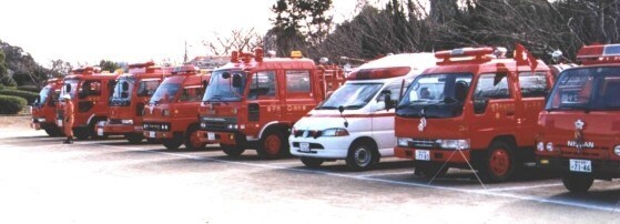 写真：消防車・救急車