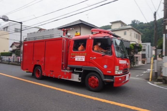 写真：緊急消防援助隊消火小隊出場