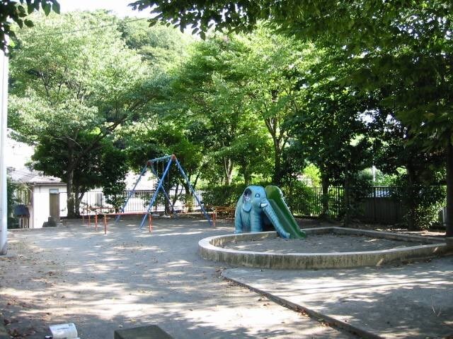 写真：なかよし公園