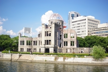 写真：原爆ドーム
