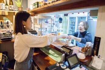 写真:母の弓季さん