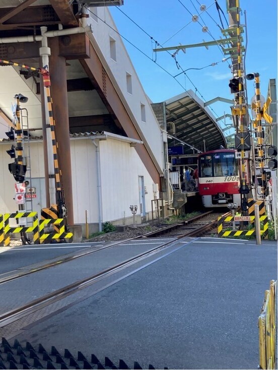 写真：京急線の踏切