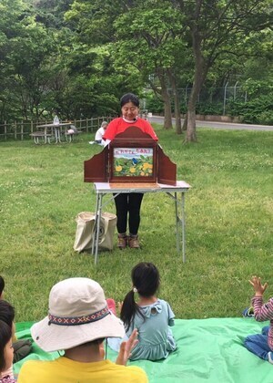 写真：おひさま紙芝居の様子