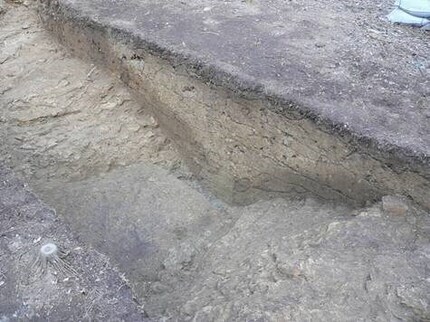 写真：掘割り状の道断面