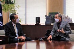 写真：対談の様子2