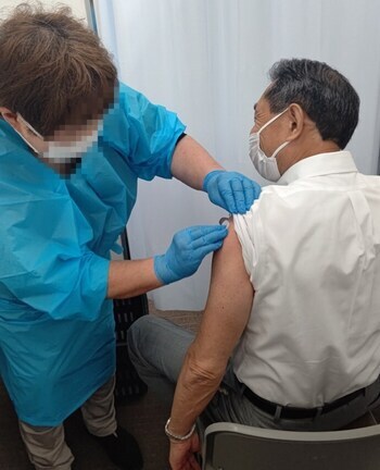 写真：2回目のワクチン接種の様子（7月1日撮影）
