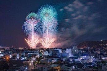 写真：打ち上げ花火の様子