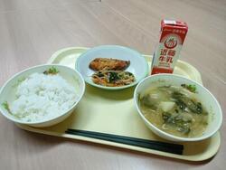 写真:給食