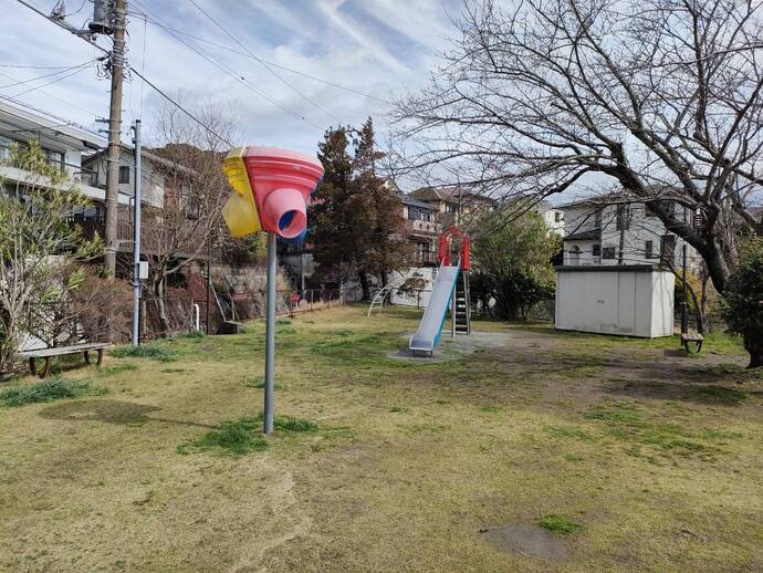 アザリエ中公園