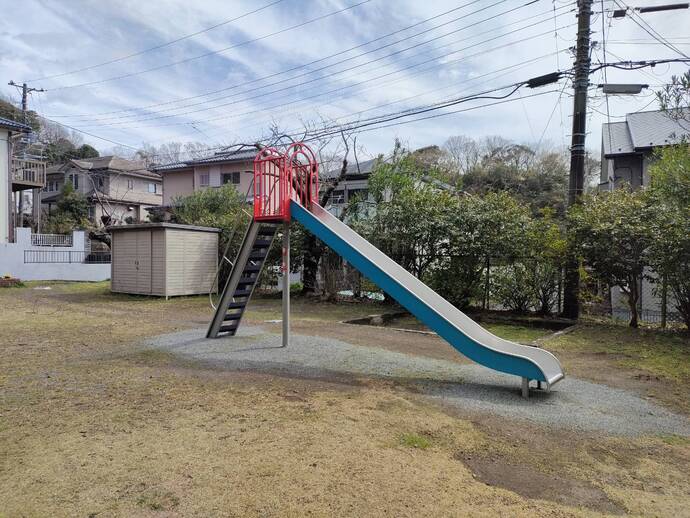 アザリエ東公園2