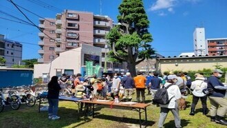 東逗子ふれあい広場での開会式の様子