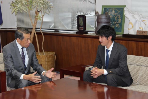写真：市長対談