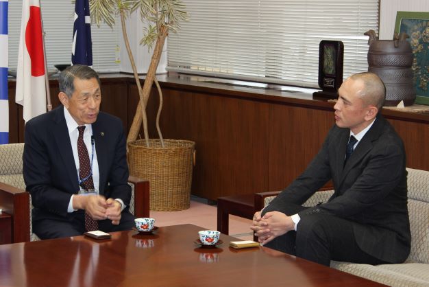 写真:市長対談