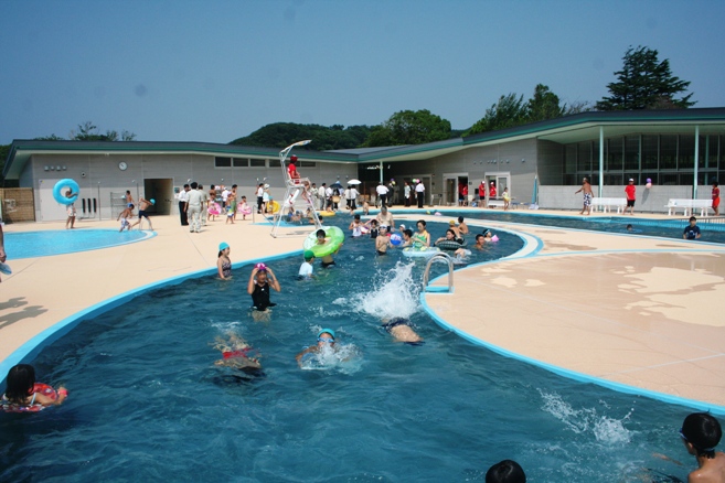 写真：第一運動公園プール